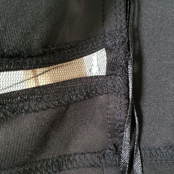 TOBI Mesh Crop Top - Picture 9 of 9